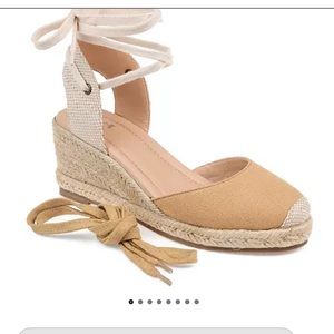 Journee Collection Monte Women’s Espadrille Wedges, size 6